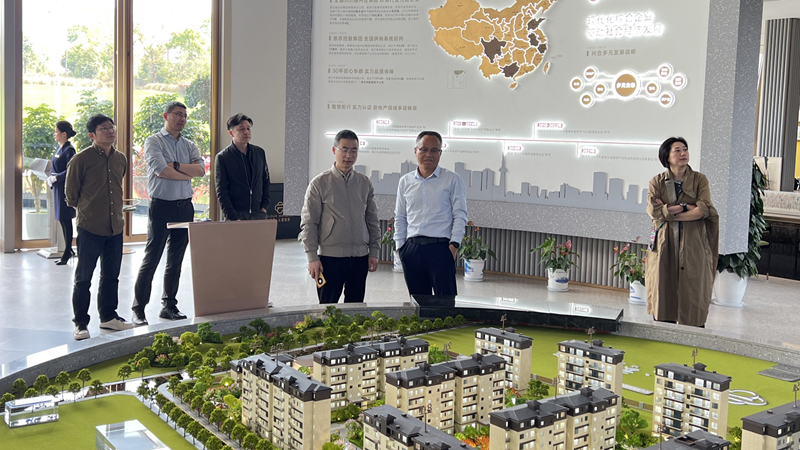 黃國松赴華都股份成都項目調研